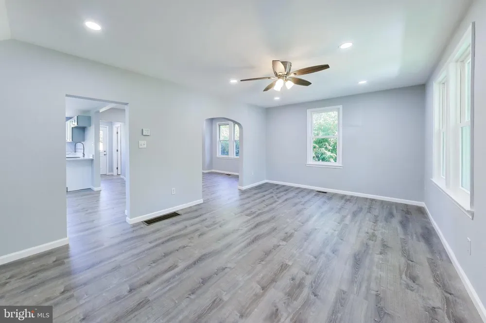5312 CATALPHA Baltimore, MD 21214