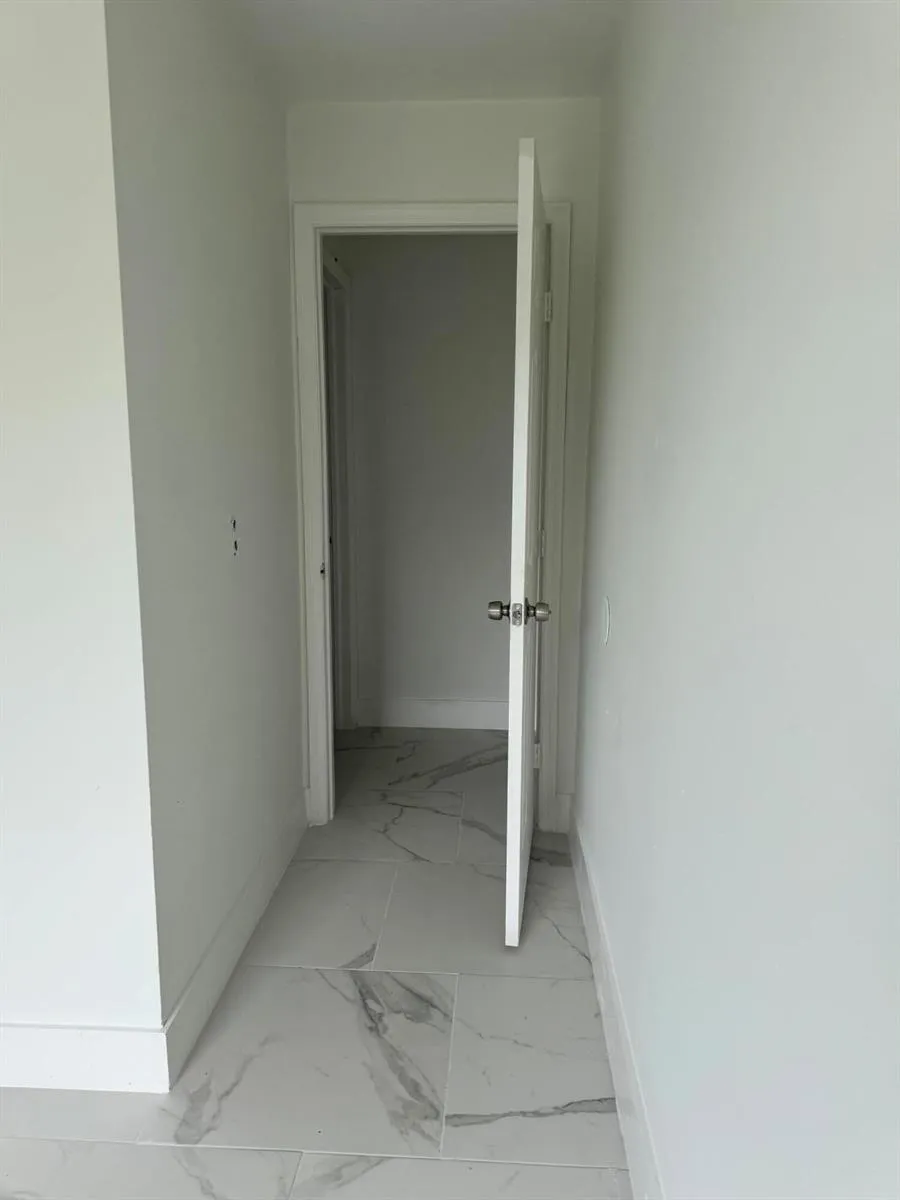 501 SW 83rd Avenue North Lauderdale, FL 33068