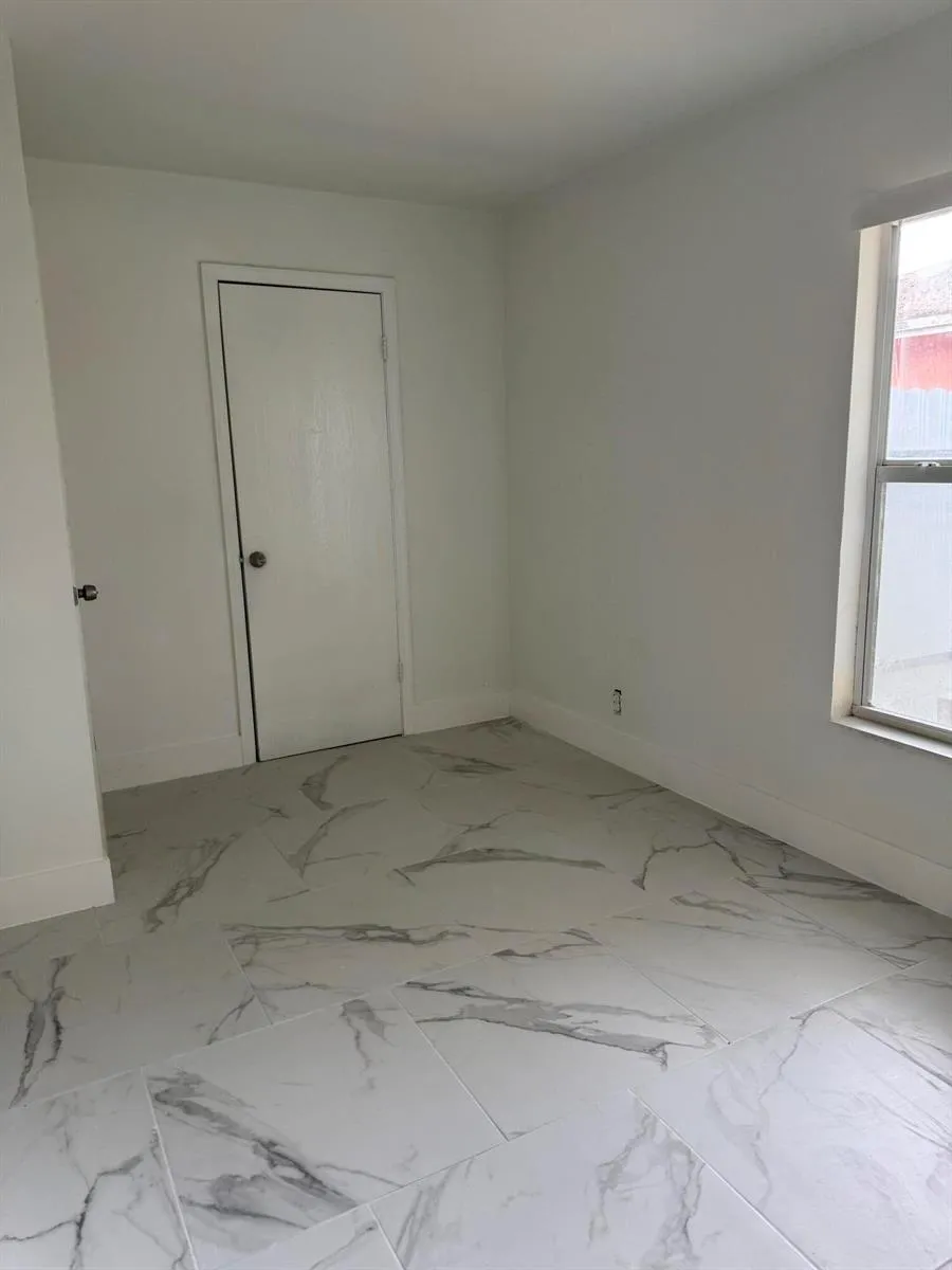 501 SW 83rd Avenue North Lauderdale, FL 33068