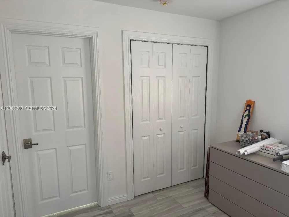 2710 Grant St Hollywood, FL 33020