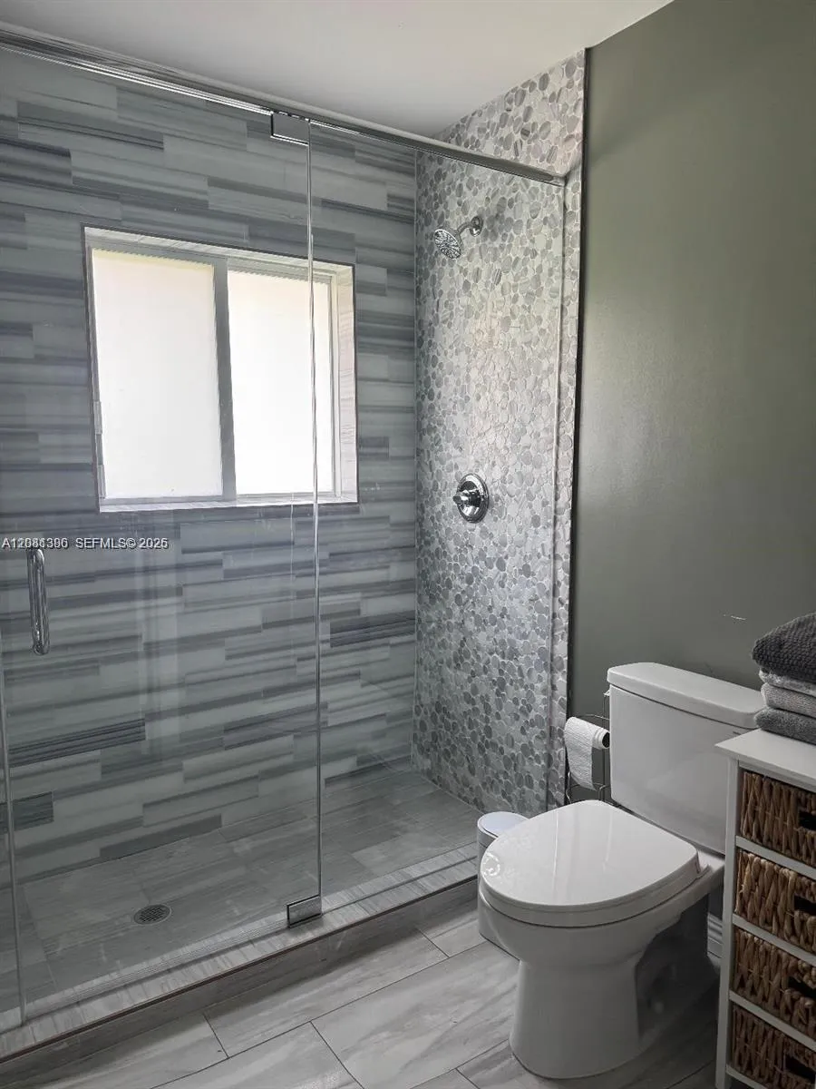 2710 Grant St Hollywood, FL 33020