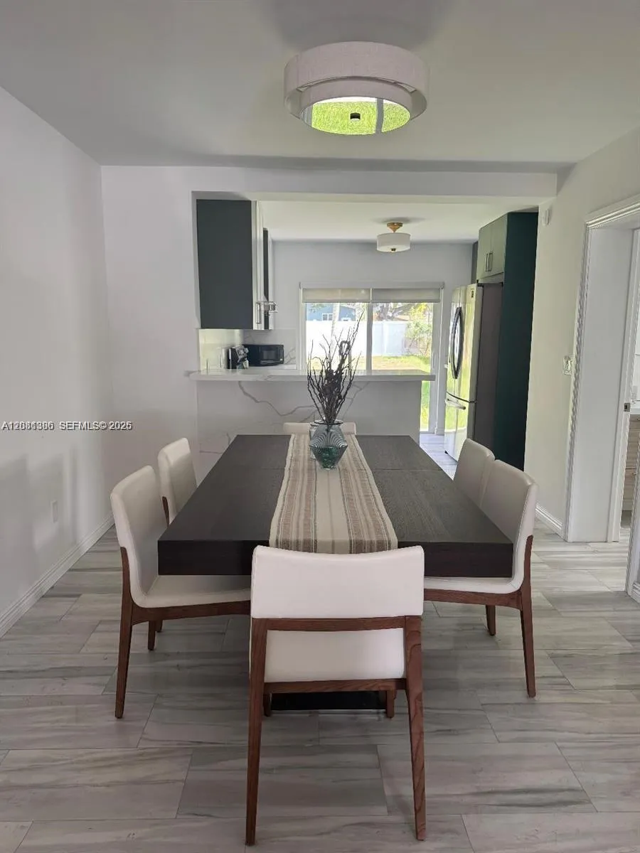 2710 Grant St Hollywood, FL 33020