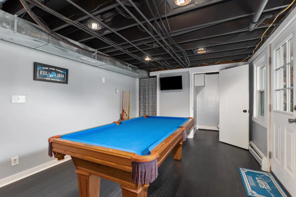 10022 Alaska Avenue SE Caledonia, MI 49316