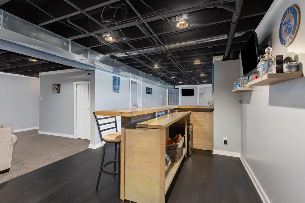 10022 Alaska Avenue SE Caledonia, MI 49316