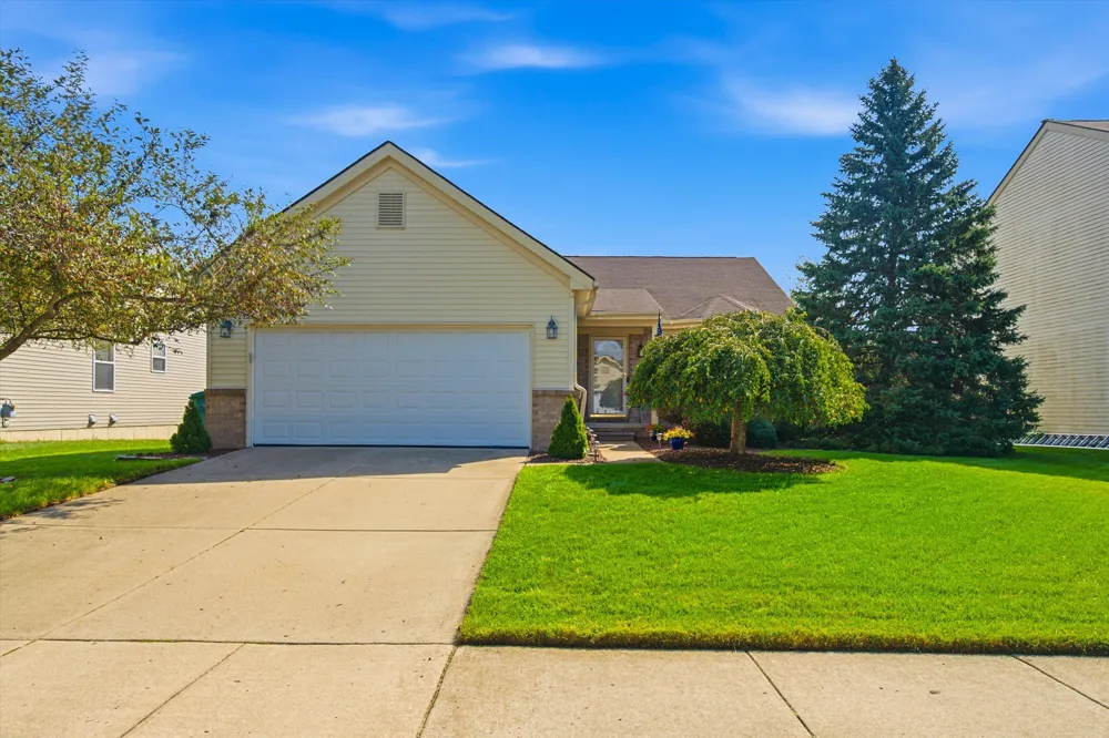 7057 Maplelawn Drive Ypsilanti, MI 48197