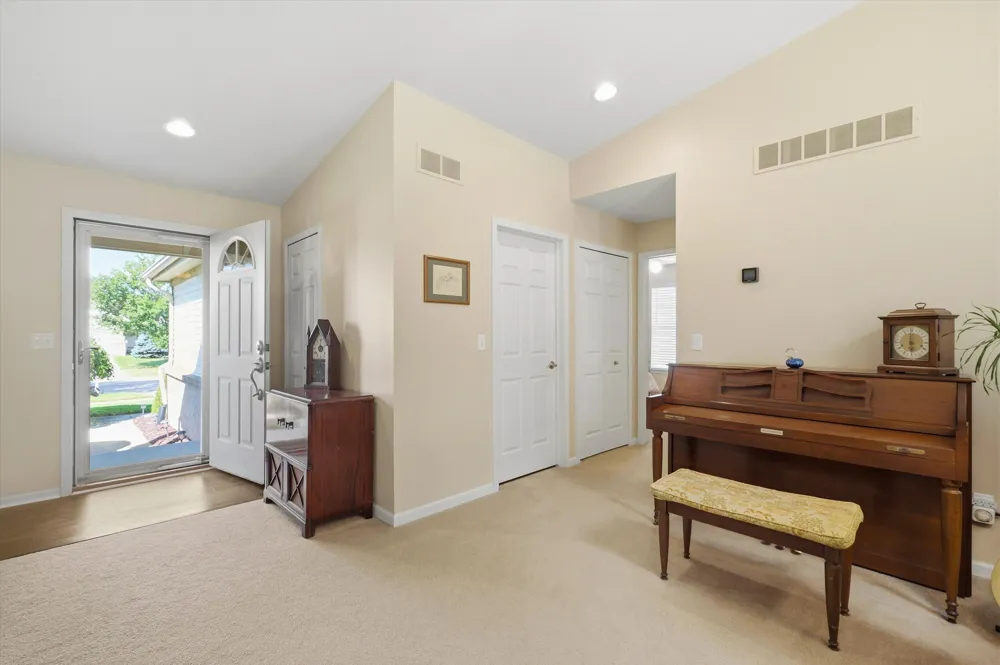7057 Maplelawn Drive Ypsilanti, MI 48197