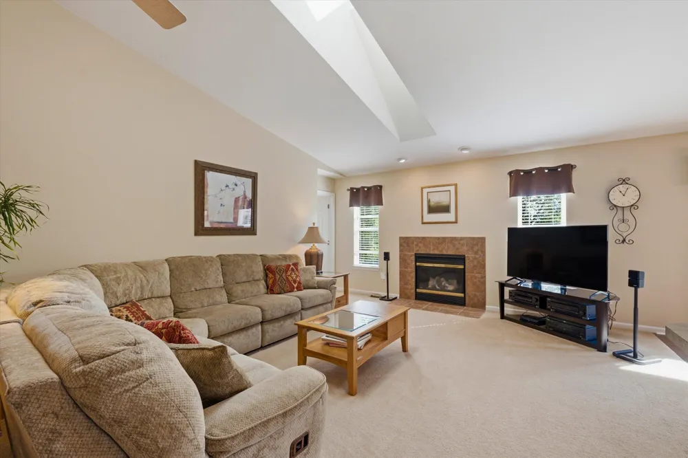 7057 Maplelawn Drive Ypsilanti, MI 48197