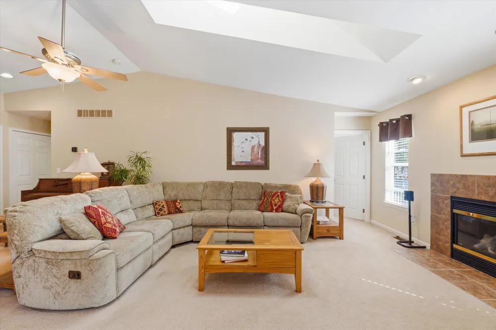 7057 Maplelawn Drive Ypsilanti, MI 48197