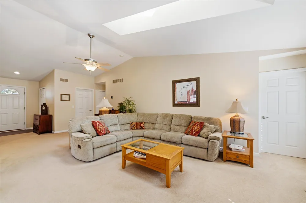 7057 Maplelawn Drive Ypsilanti, MI 48197