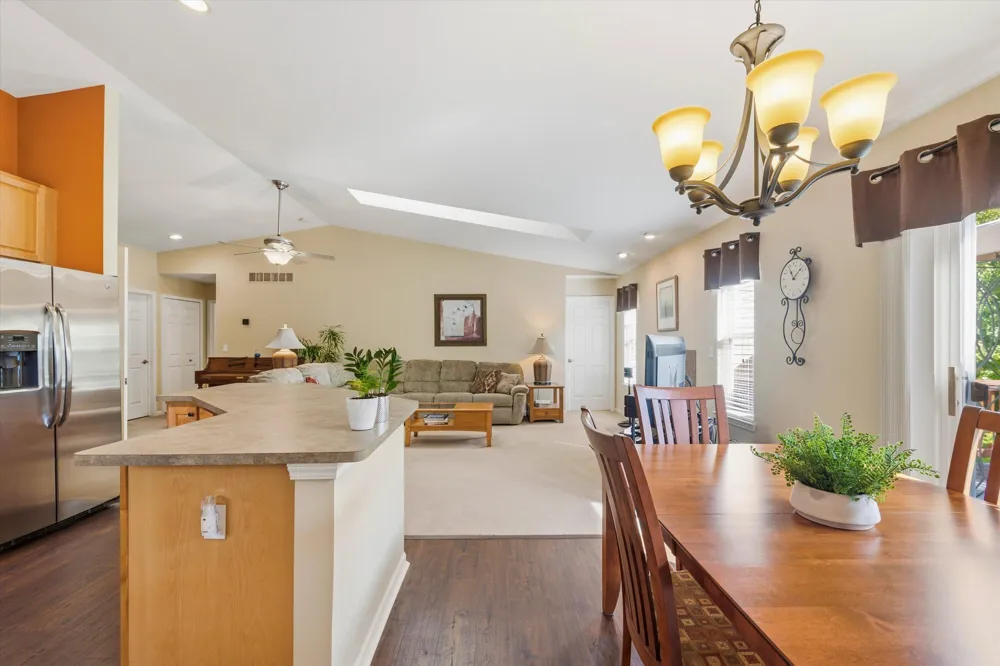 7057 Maplelawn Drive Ypsilanti, MI 48197