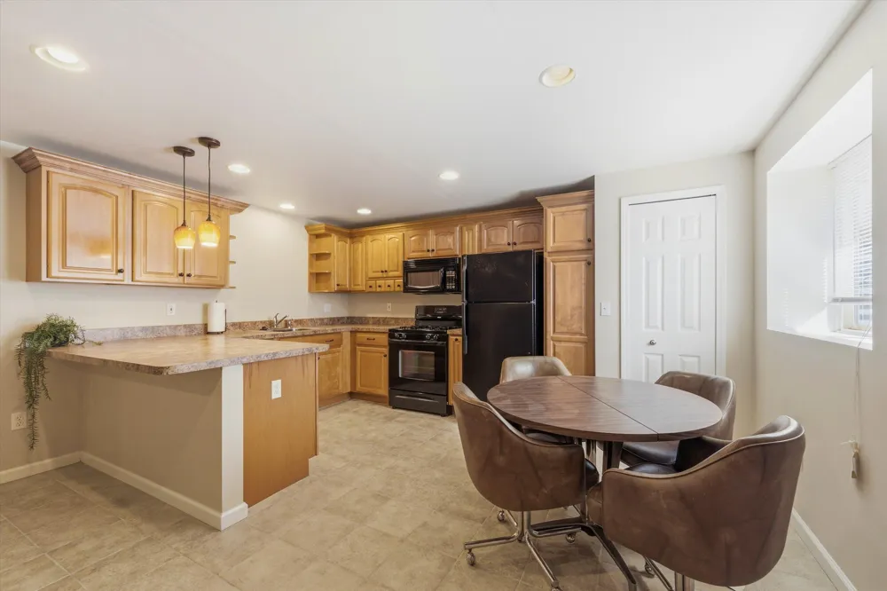 7057 Maplelawn Drive Ypsilanti, MI 48197