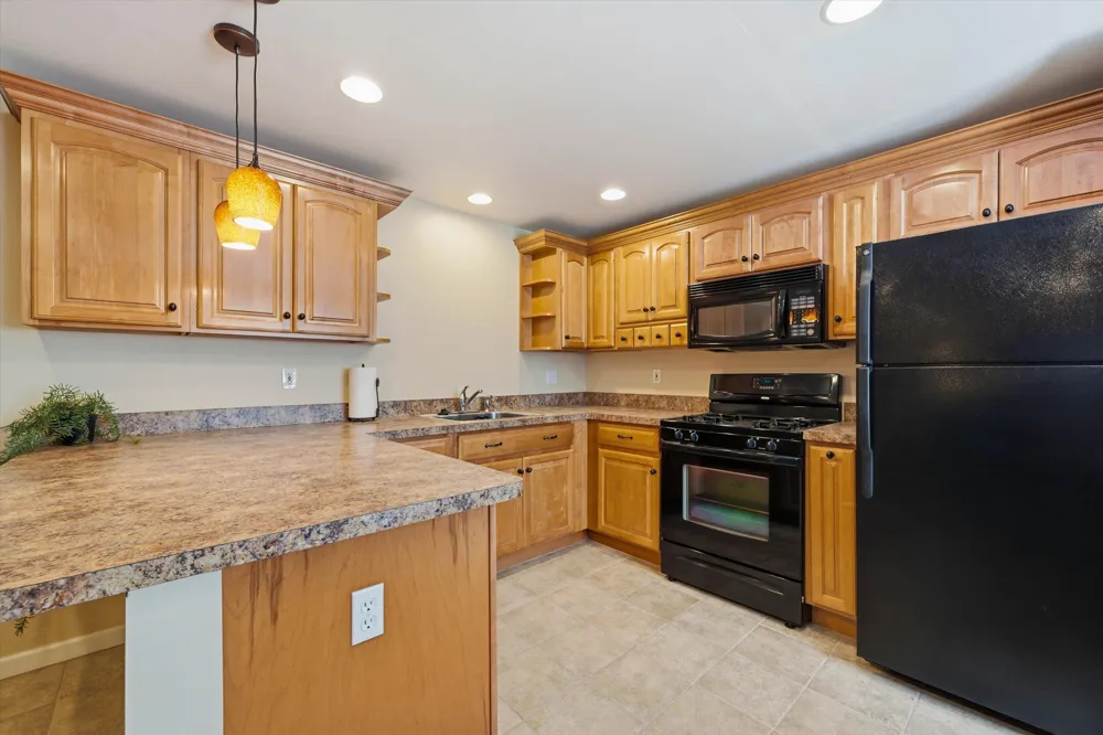 7057 Maplelawn Drive Ypsilanti, MI 48197