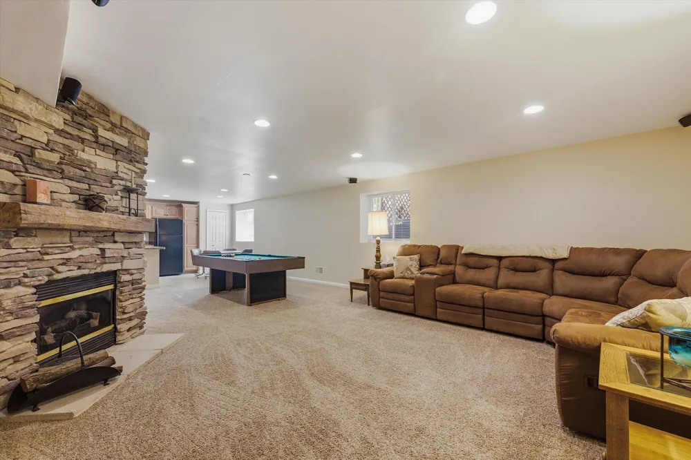 7057 Maplelawn Drive Ypsilanti, MI 48197
