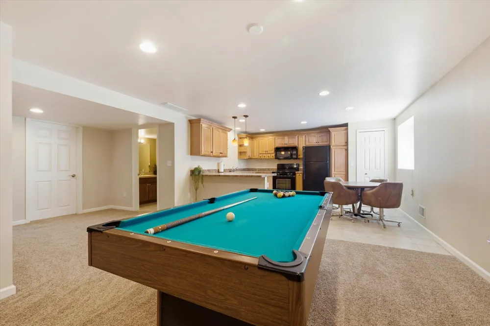 7057 Maplelawn Drive Ypsilanti, MI 48197