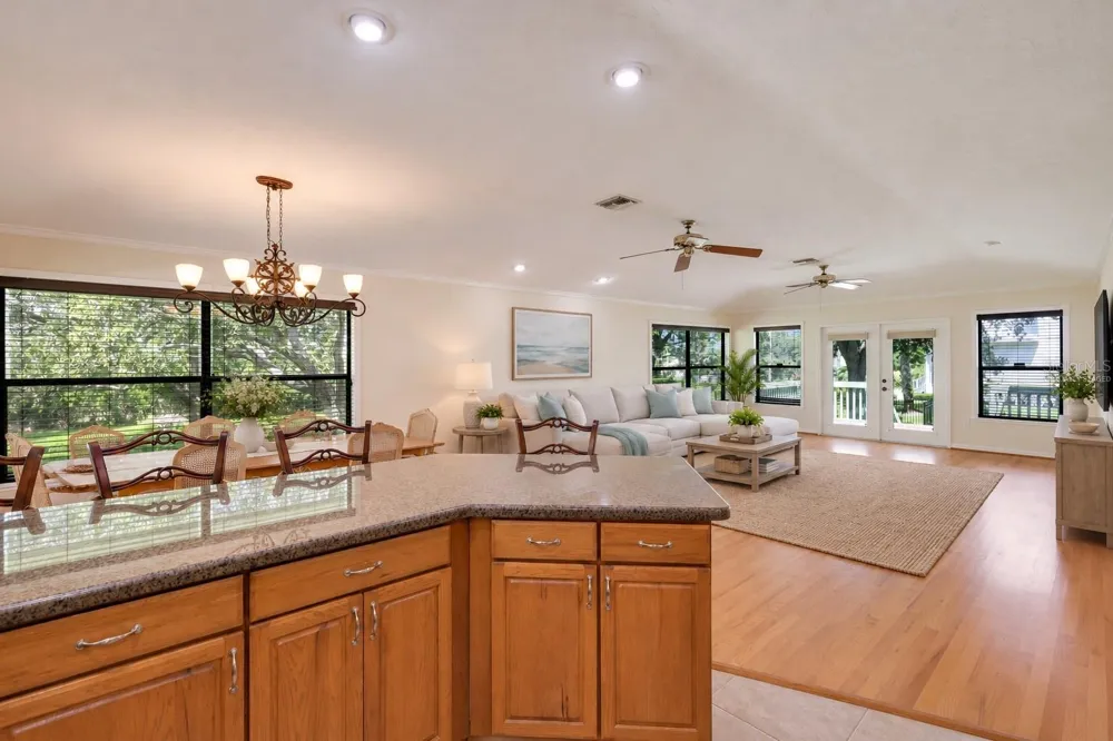 918 99TH STREET NW Bradenton, FL 34209