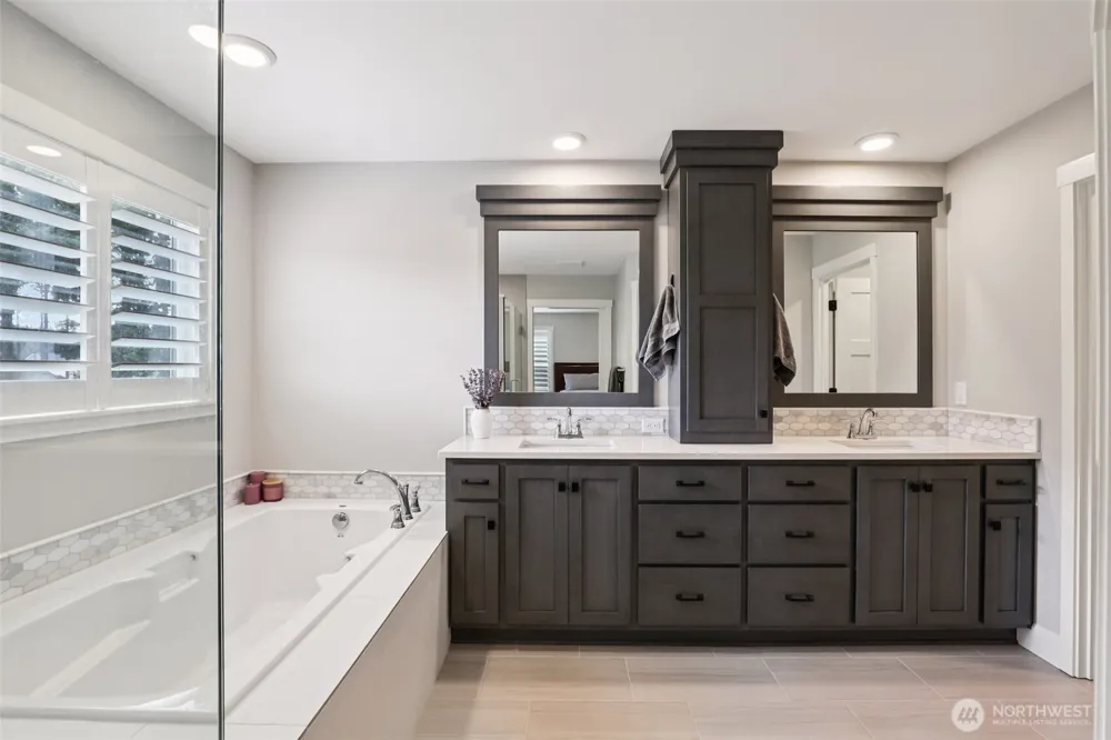 8321 NE 168th Place Vancouver, WA 98682