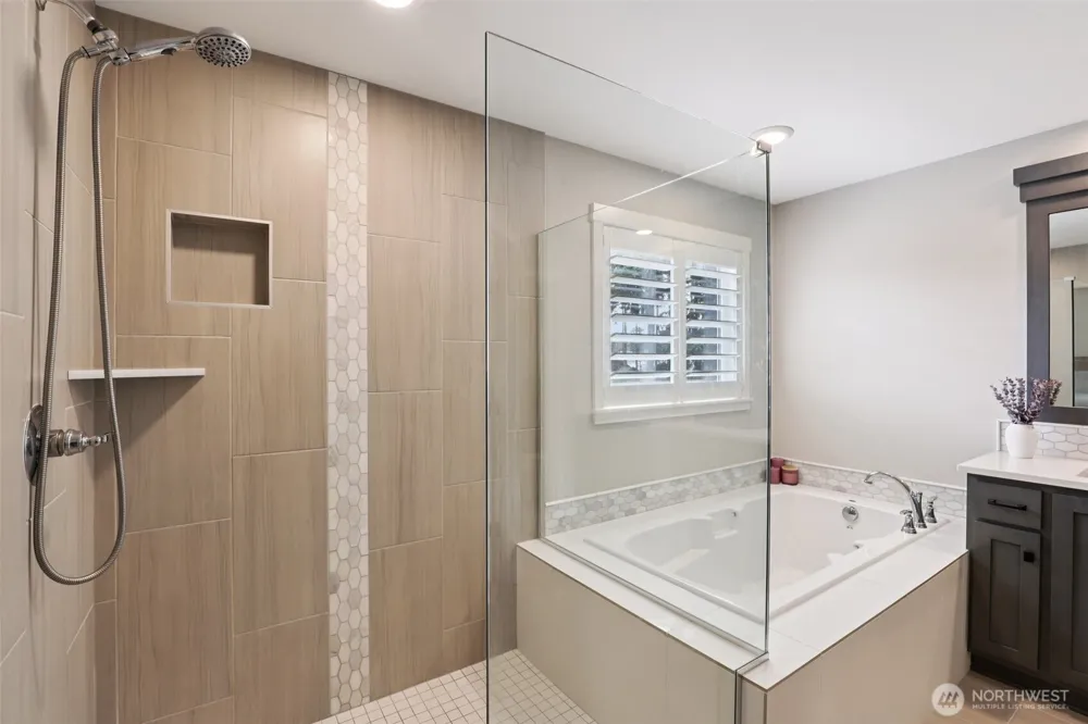 8321 NE 168th Place Vancouver, WA 98682