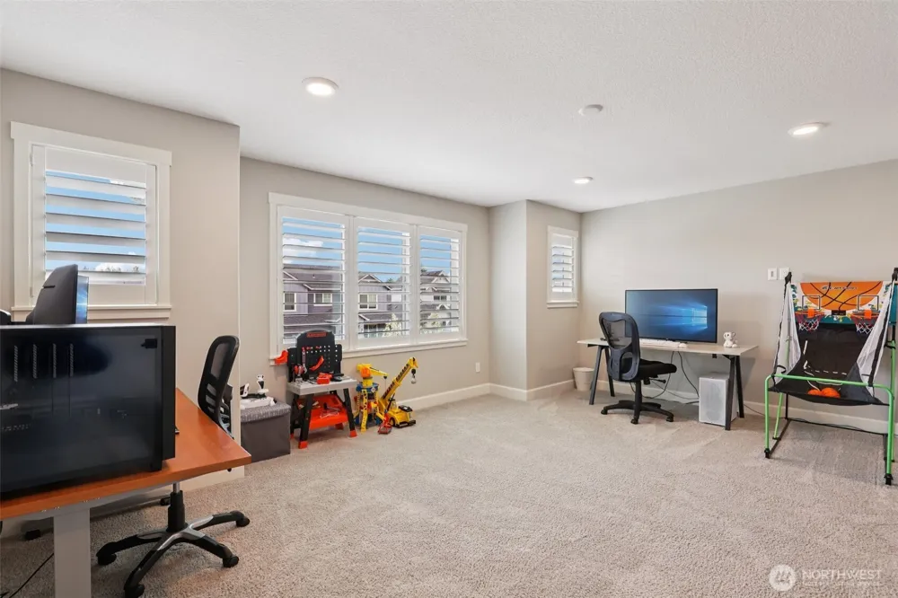 8321 NE 168th Place Vancouver, WA 98682