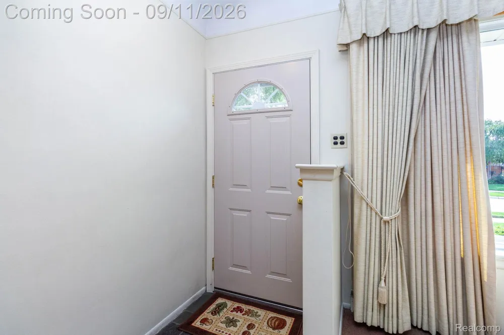 3736 Harlow Avenue Allen Park City, MI 48101