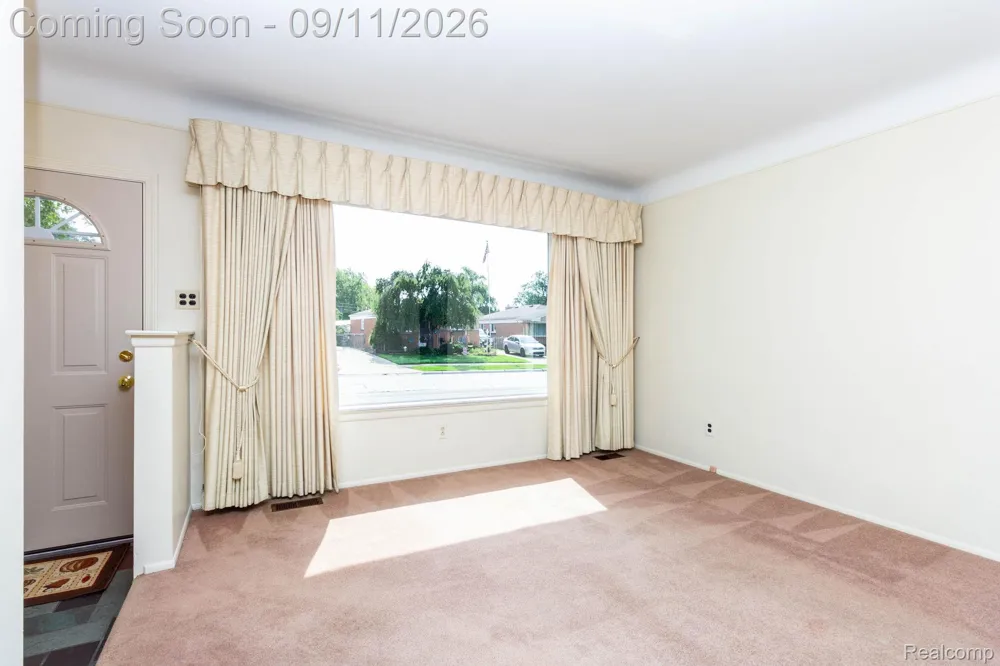 3736 Harlow Avenue Allen Park City, MI 48101