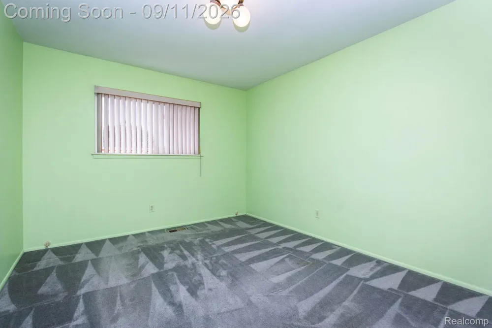 3736 Harlow Avenue Allen Park City, MI 48101