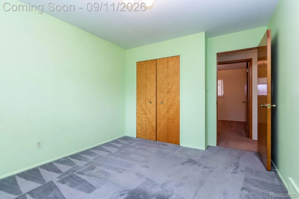 3736 Harlow Avenue Allen Park City, MI 48101