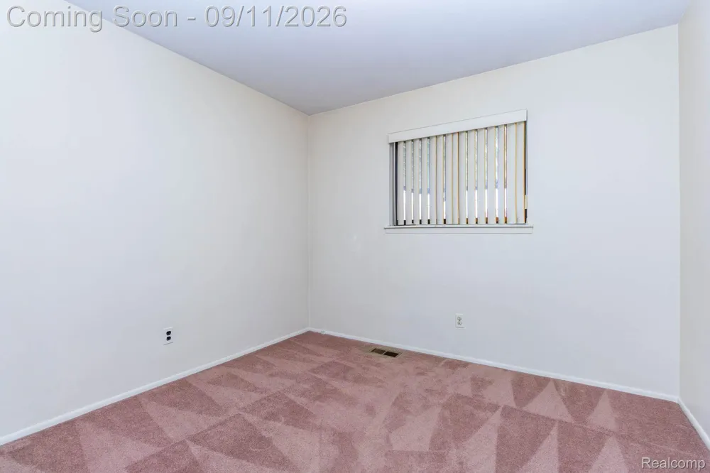 3736 Harlow Avenue Allen Park City, MI 48101