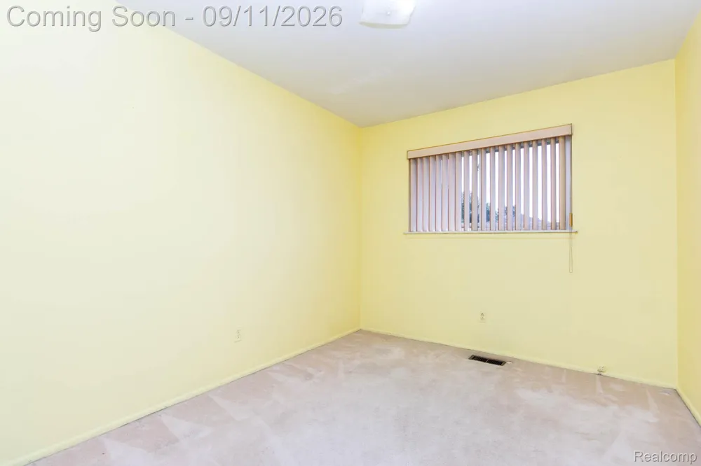 3736 Harlow Avenue Allen Park City, MI 48101