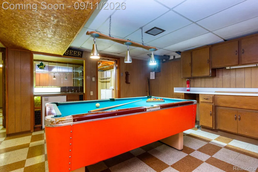 3736 Harlow Avenue Allen Park City, MI 48101
