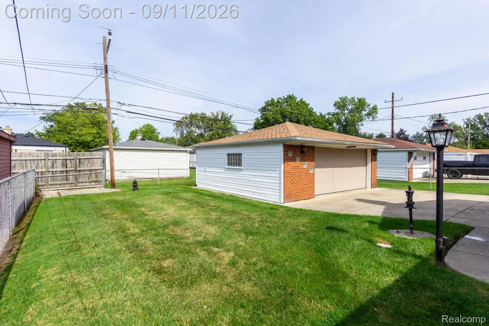 3736 Harlow Avenue Allen Park City, MI 48101