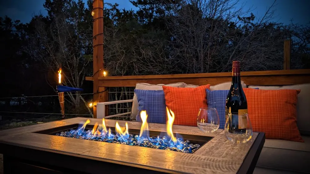 2076 Dry Creek Creek Canyon Lake, TX 78133