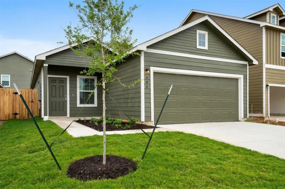 484 Gabbro Gardens Maxwell, TX 78656