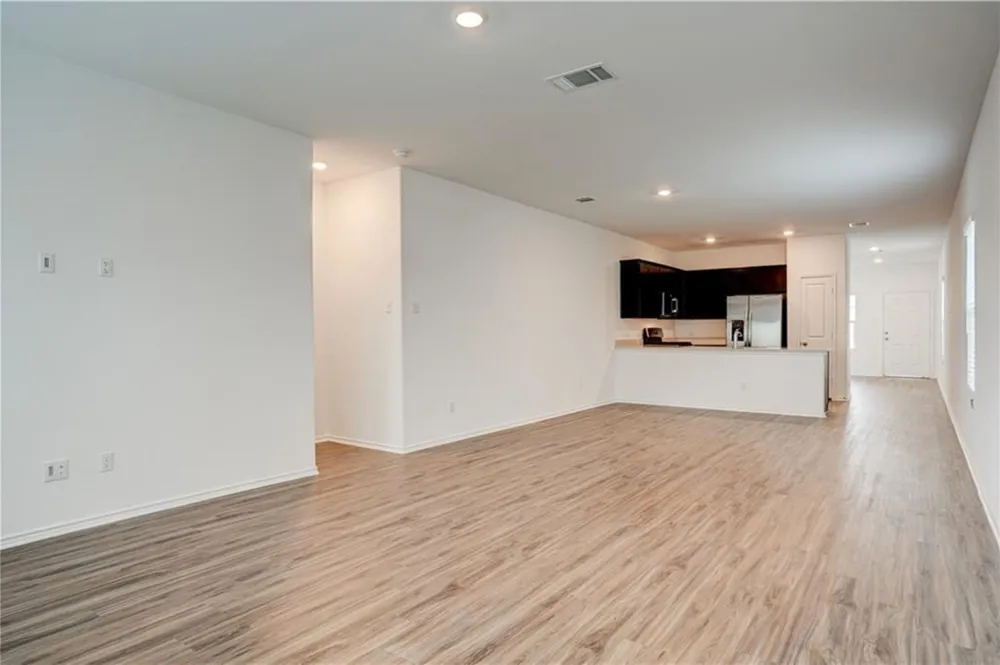 484 Gabbro Gardens Maxwell, TX 78656