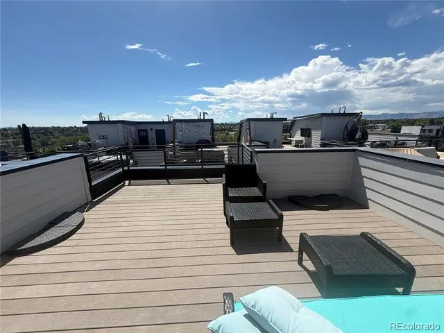 1284 Stuart Street Denver, CO 80204