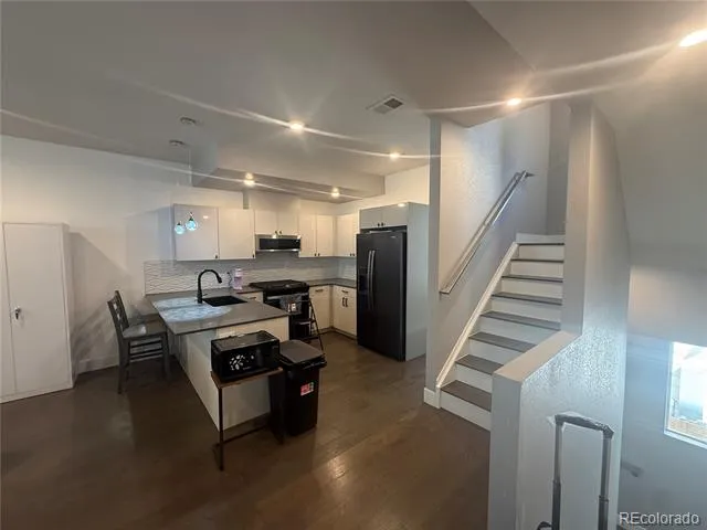 1284 Stuart Street Denver, CO 80204