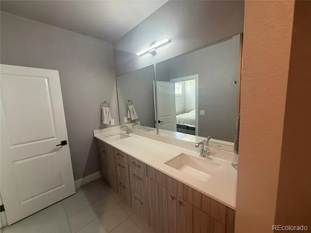 1284 Stuart Street Denver, CO 80204