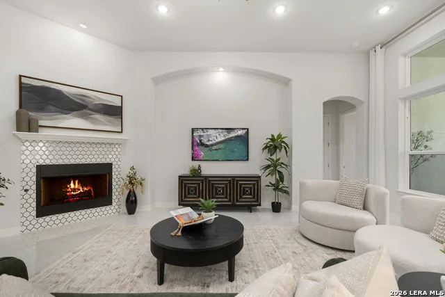 4051 Wood Crk San Antonio, TX 78257