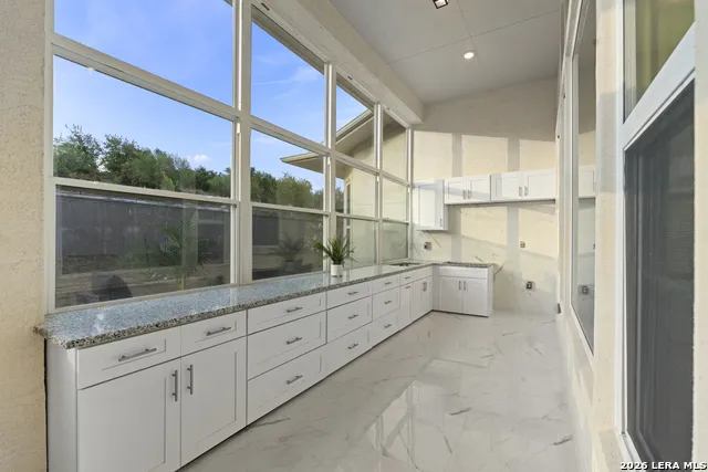 4051 Wood Crk San Antonio, TX 78257