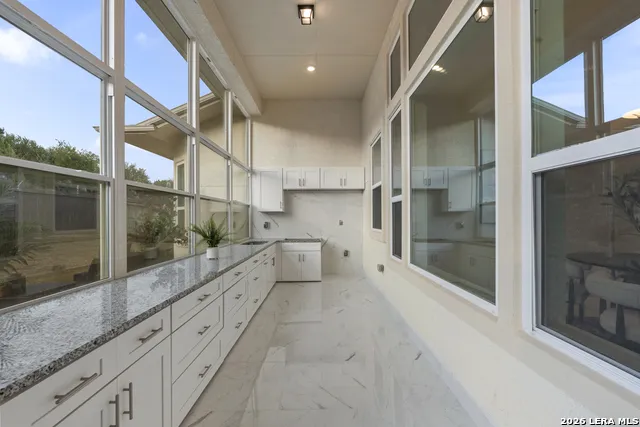 4051 Wood Crk San Antonio, TX 78257