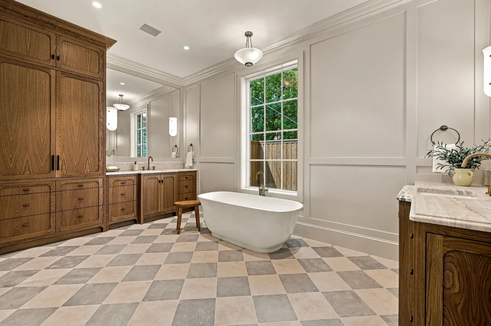 6526 Woodland Drive Dallas, TX 75225