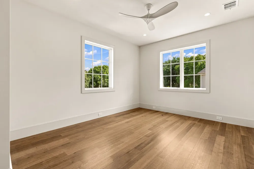 6526 Woodland Drive Dallas, TX 75225