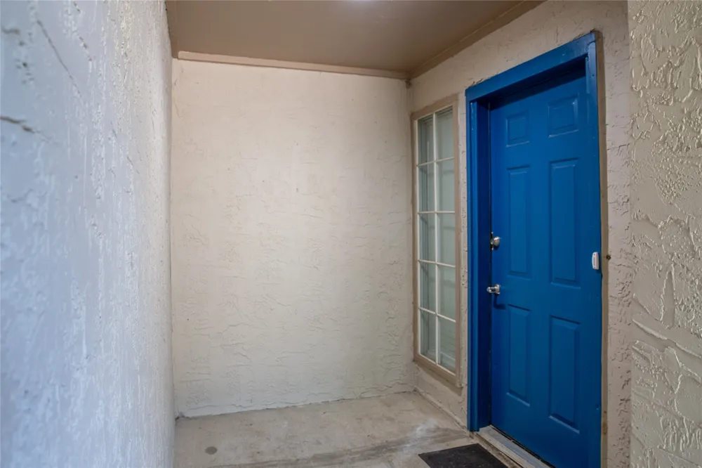 13234 Woodbend Lane Dallas, TX 75243