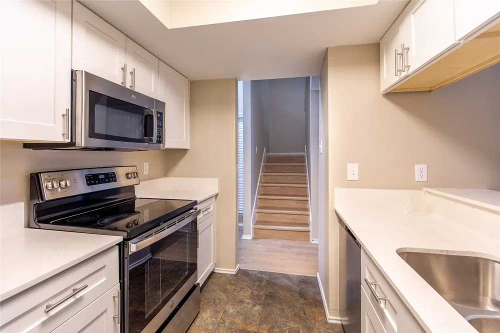 13234 Woodbend Lane Dallas, TX 75243