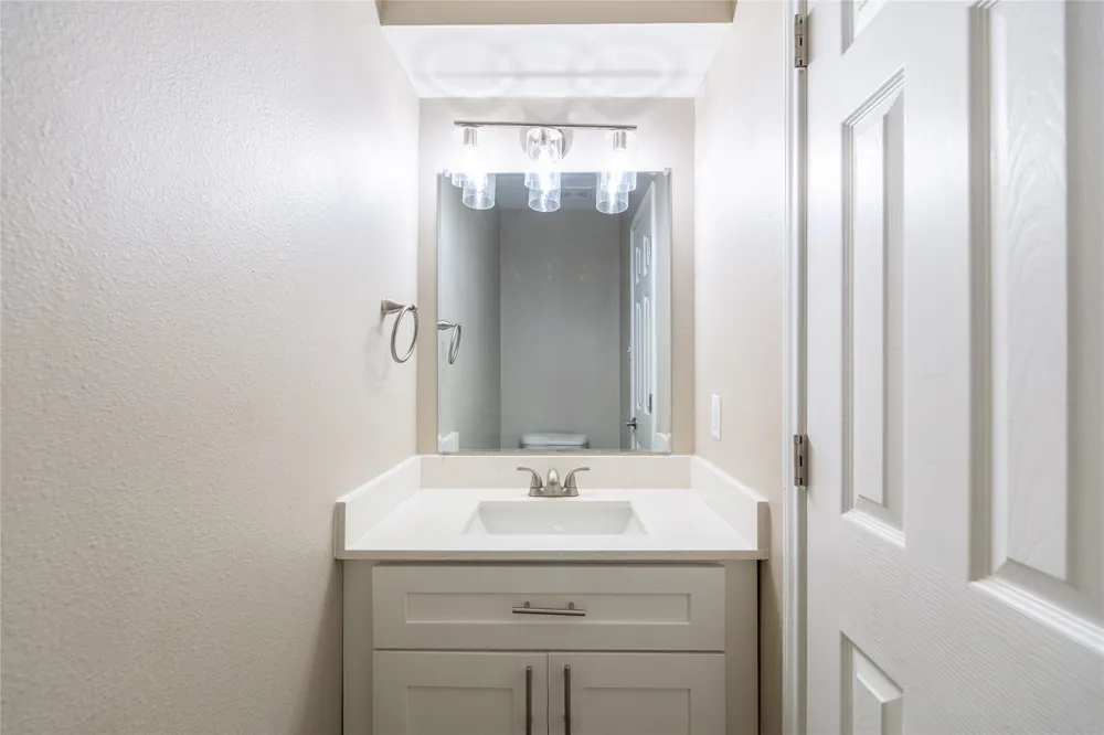 13234 Woodbend Lane Dallas, TX 75243