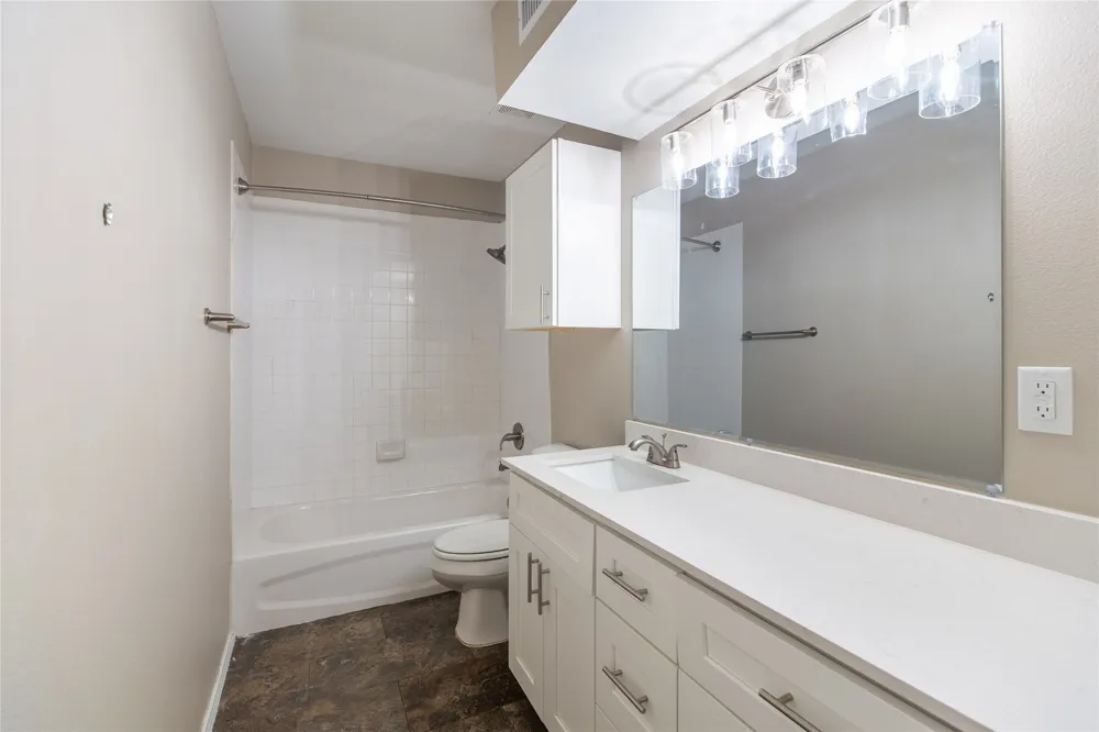 13234 Woodbend Lane Dallas, TX 75243