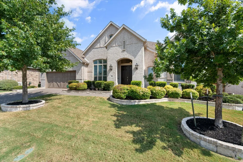 2802 Maverick Way Celina, TX 75009