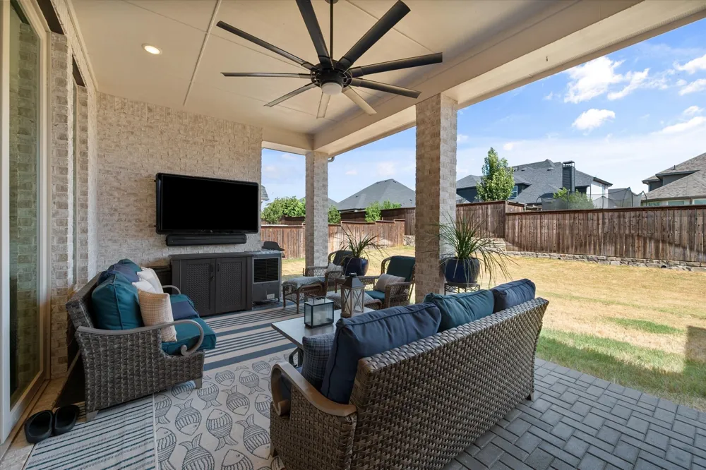 2802 Maverick Way Celina, TX 75009