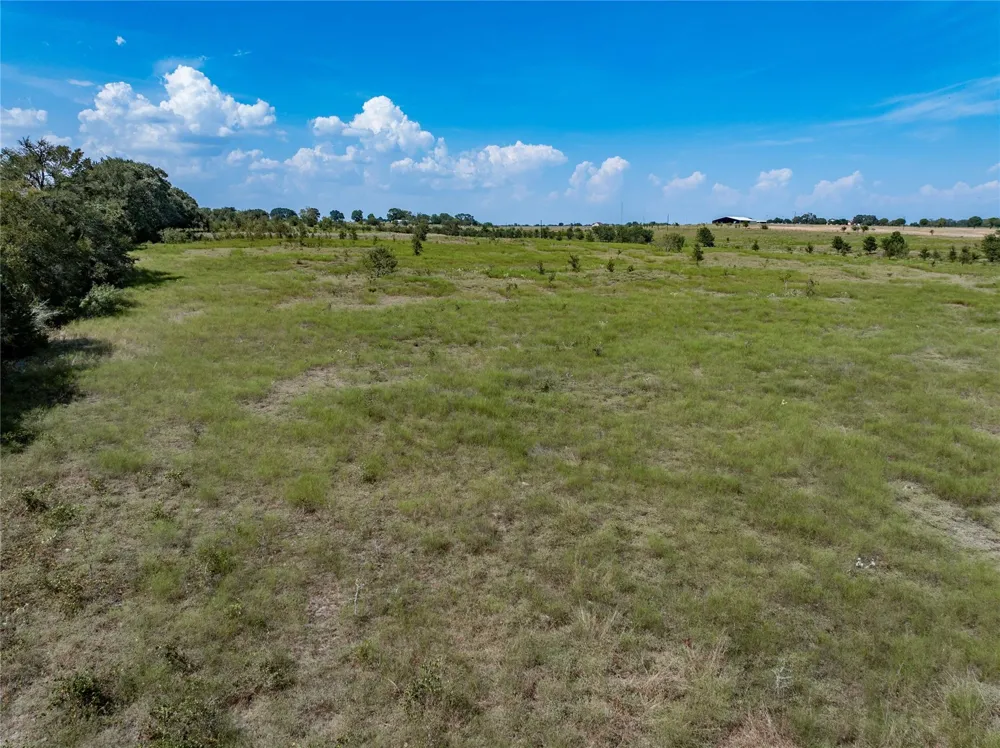 4 Guenther Road La Grange, TX 78945