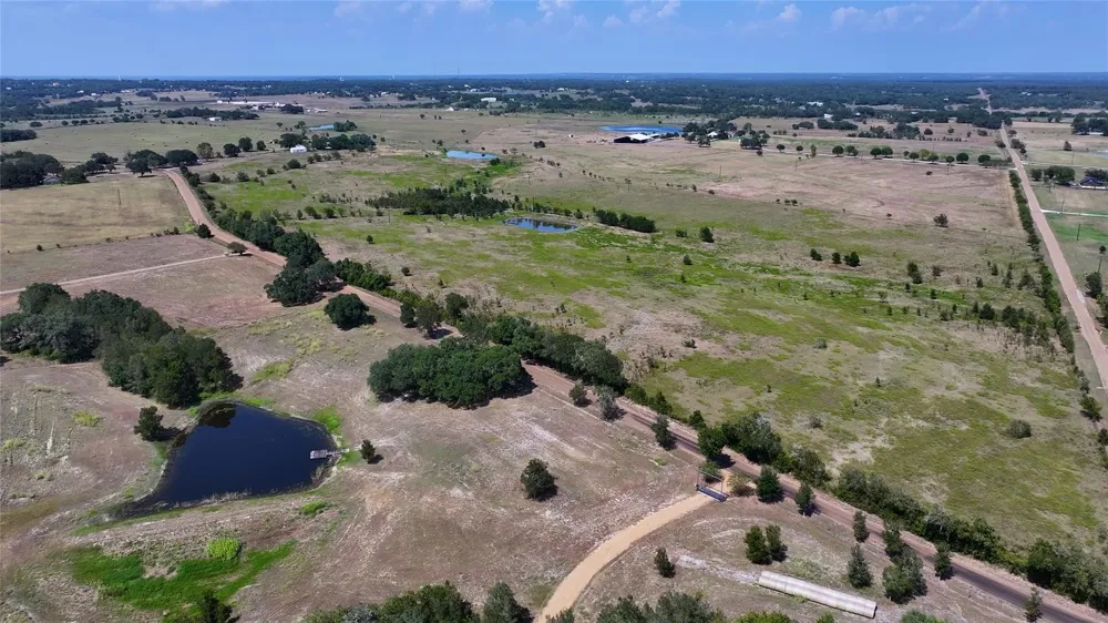 4 Guenther Road La Grange, TX 78945