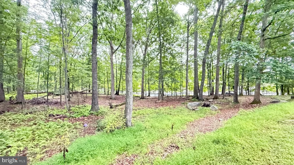193 ST ANDREWS DRIVE Bushkill, PA 18324